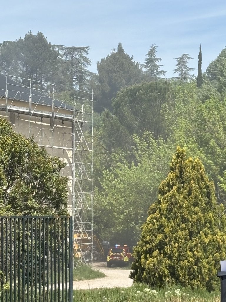 IMG_6652-768x1024 Incendie Cave des Bons Sachants Pertuis
