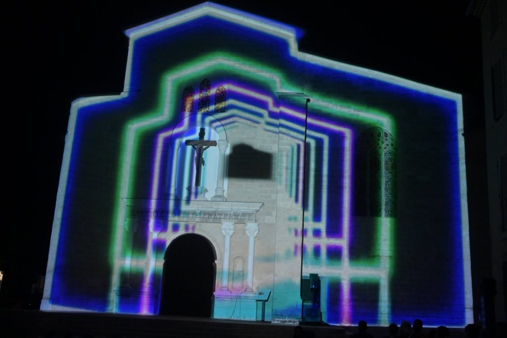 752924074_10242226230662553_3736615339930104429_n-1024x682 Mapping vidéo 2026 par "gege.lefenec"